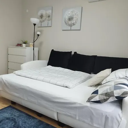 Διαμέρισμα Cozy 1 Bedroom Free Parking Free Wifi Βουδαπέστη