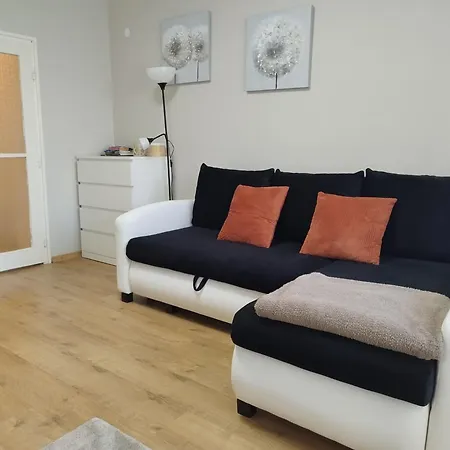 Διαμέρισμα Cozy 1 Bedroom Free Parking Free Wifi *