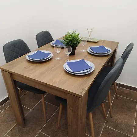 Διαμέρισμα Cozy 1 Bedroom Free Parking Free Wifi Βουδαπέστη