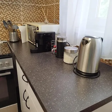 Διαμέρισμα Cozy 1 Bedroom Free Parking Free Wifi *