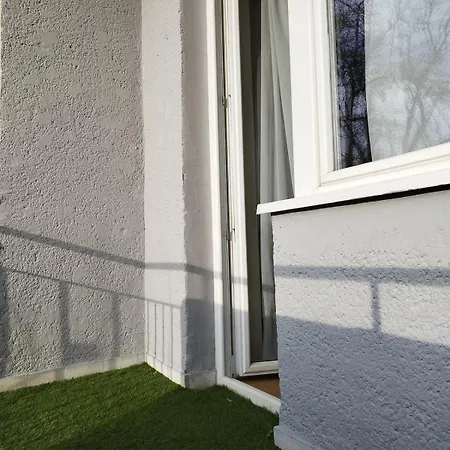 Cozy 1 Bedroom Free Parking Free Wifi